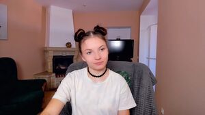 Watch her live show now!