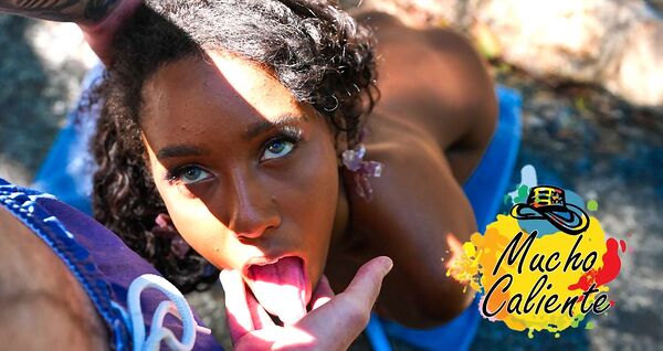 Mesmerizing blue-eyed Jasminy Villar at Club Sweethearts