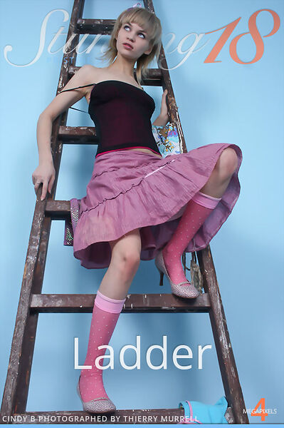 Cindy - Ladder at Stunning 18