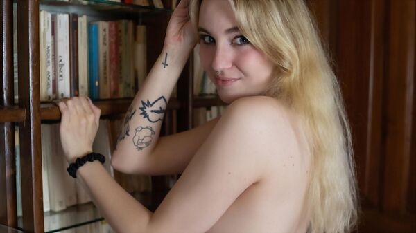 Download Thestrals with BABYBI at Suicide Girls now! Cover featuring BABYBI in Thestrals from Suicide Girls