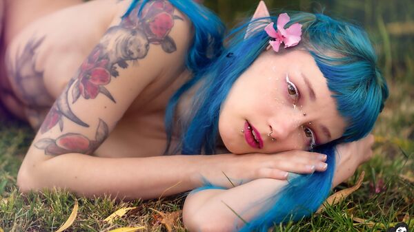Cover featuring MAILINYA in Mae Tollen Na Lothlorien from Suicide Girls
