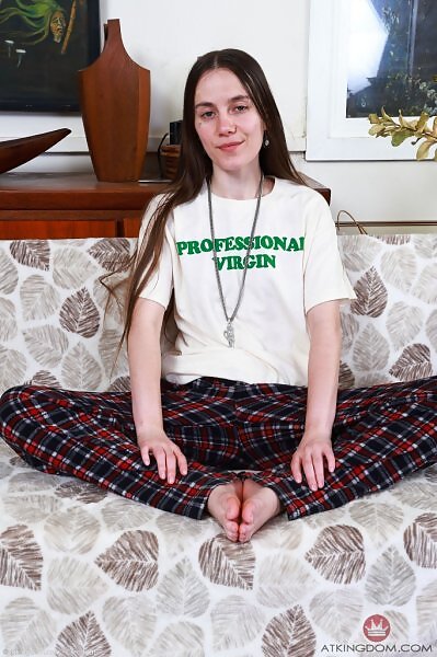 Sia Wood is a professional virgin from ATK Hairy - 1/19