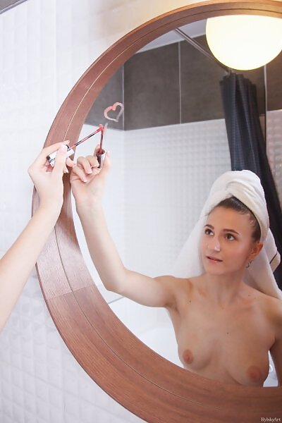 Yanetta in Valnetta - 1/18 Yanetta in Valnetta from Rylsky Art - 1/18