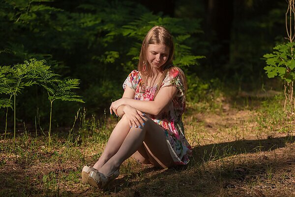 Siena takes off her summer dress - 2/14 Siena takes off her summer dress from Fame Girls - 2/14