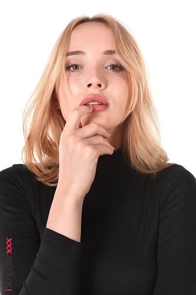 Polly Yangs in Cutaway To Heaven - 2/15 Polly Yangs in Cutaway To Heaven from iStripper - 2/15