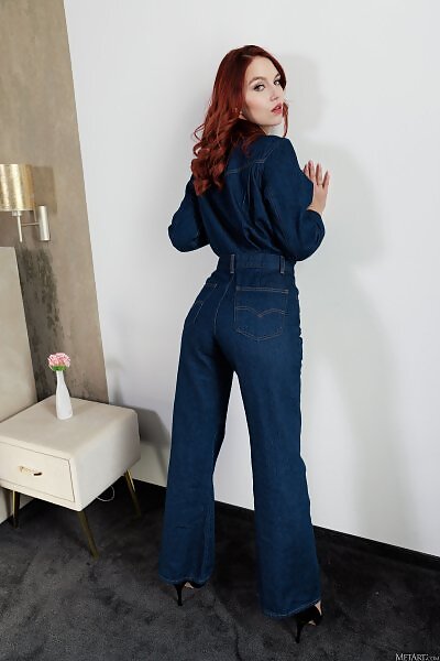 Leya Desantis in Illicit Desires - 3/18 Leya Desantis in Illicit Desires from Met Art - 3/18