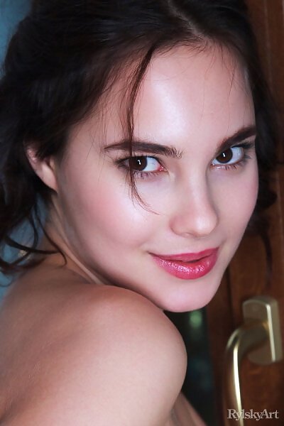 Xazezei featuring Diana Jam by Rylsky - 1/16 Xazezei featuring Diana Jam by Rylsky from Rylsky Art - 1/16