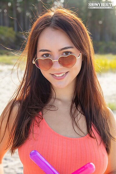 Aura in Fresh Breeze - 2/20 Aura in Fresh Breeze from Showy Beauty - 2/20