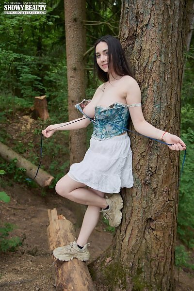 Remido in Enchanted Woods - 8/20 Remido in Enchanted Woods from Showy Beauty - 8/20