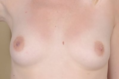 Iggy Amore tits closeup