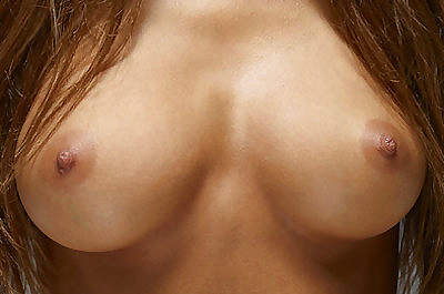 Silvie Deluxe tits closeup