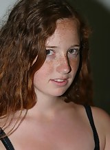 Freckled redhead amateur shows off her ginger bush