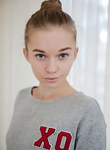 Cutre blue-eyed teen Milena D stripping