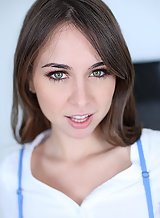 Riley Reid indulges herself and swallows a thick load