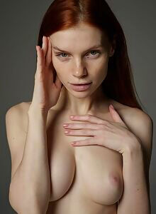 Slender fashion model Vi showing her naked body in Hegre studio