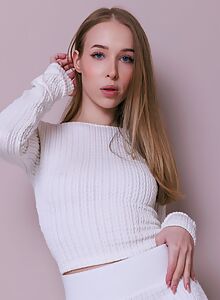 Nata Ocean In White Blush for Met-Art