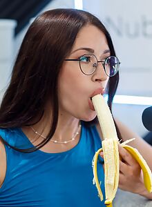 Lucky guy fucking 2 girls during a podcast