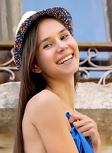 Cute brunette teen nude by her house