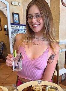 Nerdy blonde amateur exposes her pussy in bed