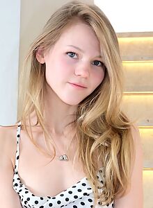 Valeria Mint in "Radiant Ruse" for Met-Art