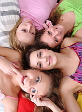 4 girls lesbian orgy