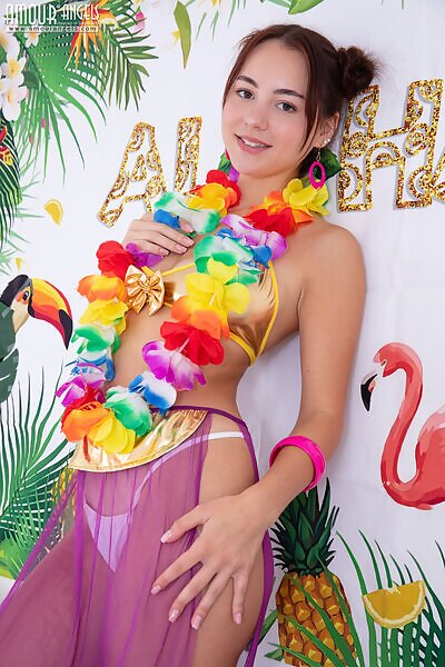 Aura in Artistic Nature from Amour Angels - 10/20