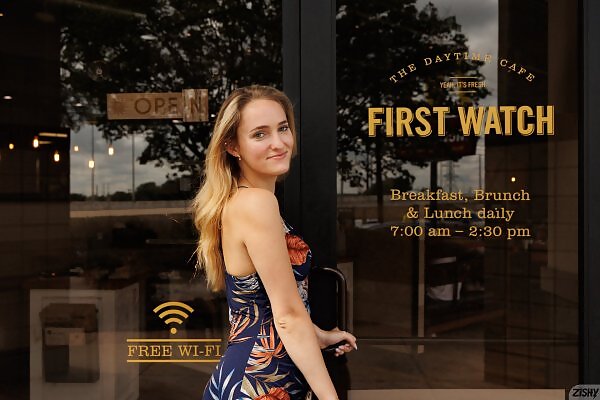 Athena Fleurs in Breakfast Baby from Zishy - 1/16