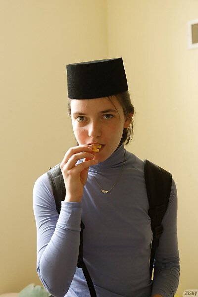 Bella Rosenfeld in Cultural District - 4/12 Bella Rosenfeld in Cultural District from Zishy - 4/12