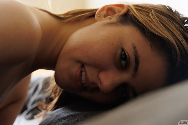 Ellie Nova in Barefoot Cake 2 from Zishy - 16/16