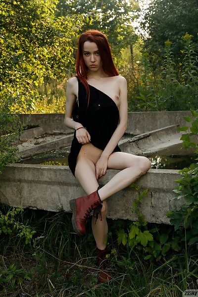 Luba Cherisova in Thin Crackers - 13/16 Luba Cherisova in Thin Crackers from Zishy - 13/16