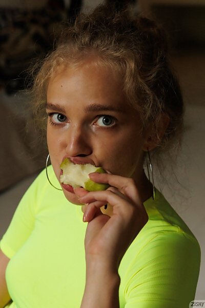 Xena Khrabry in Neon Moscow 2 from Zishy - 4/16