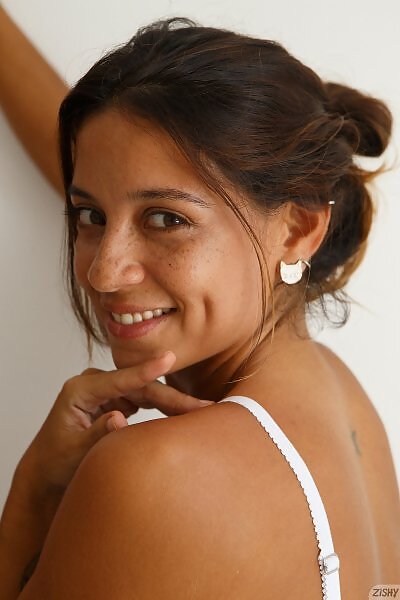 Yanira Prado in Surf Bum 2 - 8/10 Yanira Prado in Surf Bum 2 from Zishy - 8/10